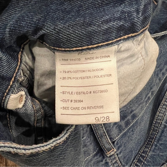 Kancan High Rise Button Fly Wide Leg Jeans – Raw Hem Medium Wash Size 28 - Picture 8 of 10